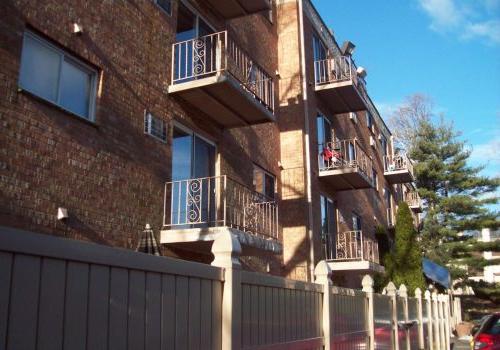 外 showing balconys at elkins park terrace